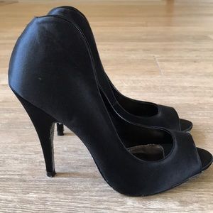 Steve Madden Centuree Black Satin Heels
